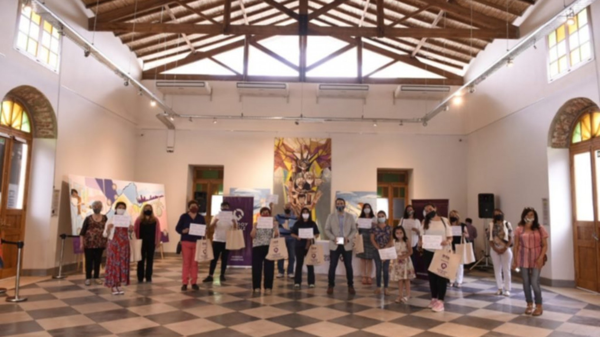 Se entregaron los premios del concurso de fotos Buenas acciones ciudadanas en Godoy Cruz
